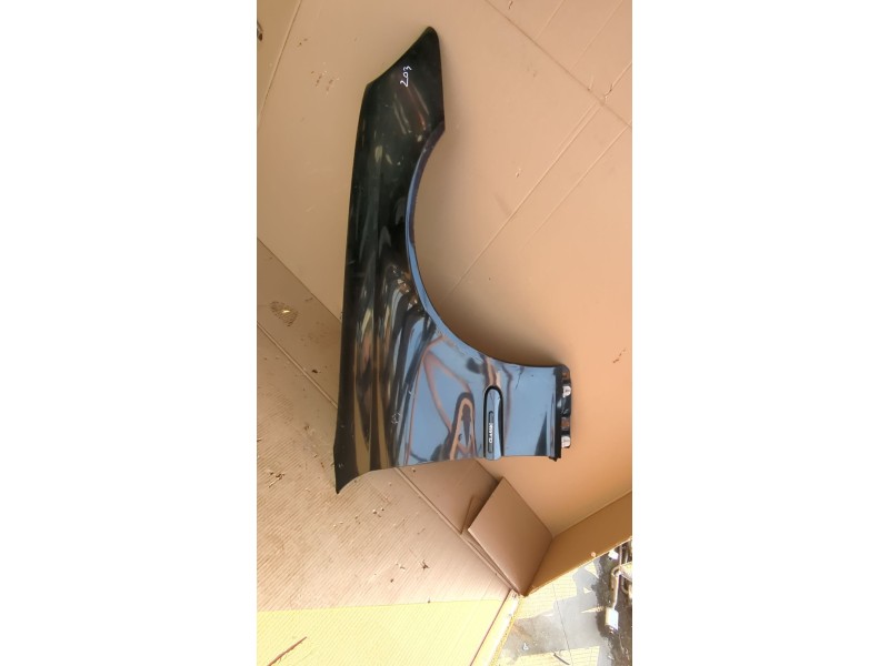 Recambio de aleta delantera derecha para mercedes-benz clase c (w203) c 220 cdi (203.006) referencia OEM IAM   