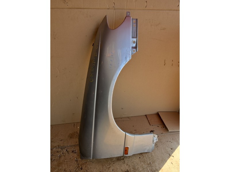Recambio de aleta delantera derecha para opel omega b (v94) 2.2 16v (f69, m69, p69) referencia OEM IAM   