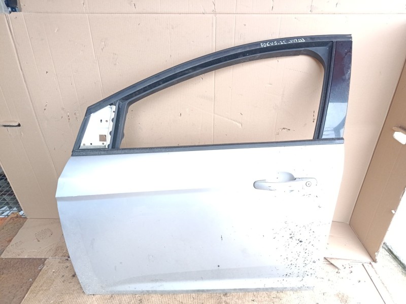 Recambio de puerta delantera izquierda para ford focus iii 1.6 tdci referencia OEM IAM   