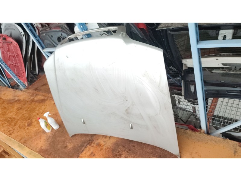 Recambio de capot para volvo v40 familiar (1995) 1.9 di referencia OEM IAM   