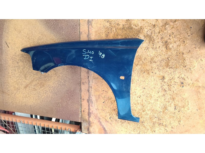 Recambio de aleta delantera izquierda para volvo s40 i (644) 1.6 referencia OEM IAM   