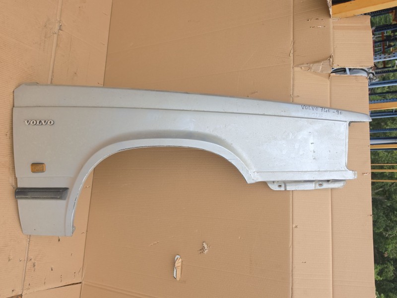 Recambio de aleta delantera derecha para volvo 740 (744) 2.3 referencia OEM IAM   
