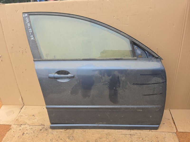 Recambio de puerta delantera derecha para volvo v50 familiar (2004) 2.0 d referencia OEM IAM   