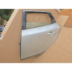 PUERTA TRASERA IZQUIERDA 