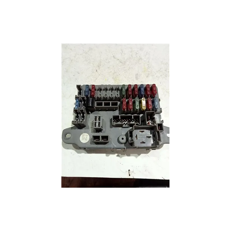 Recambio de caja fusibles/rele para rover rover 400 (rt)(1995) 420 d referencia OEM IAM YQE10066  