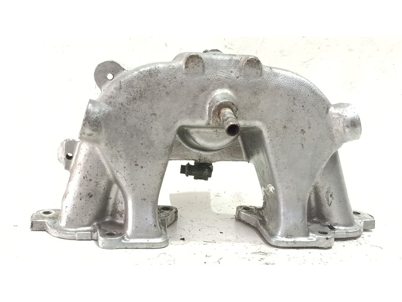 Recambio de colector admision para peugeot 205 ii (20a/c) 1.1 referencia OEM IAM 9605084680  