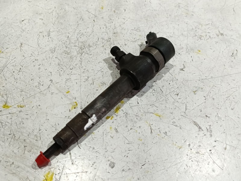 Recambio de inyector para opel zafira / zafira family b (a05) 1.9 cdti (m75) referencia OEM IAM 0445110165  