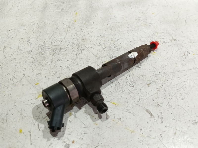 Recambio de inyector para opel zafira / zafira family b (a05) 1.9 cdti (m75) referencia OEM IAM 0445110165  