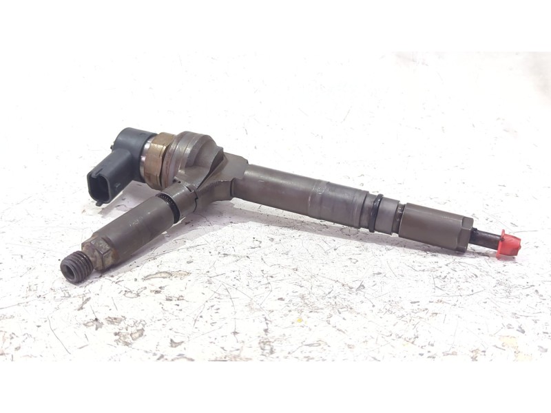 Recambio de inyector para opel astra h (a04) 1.7 cdti (l48) referencia OEM IAM 0445110175  