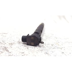 Recambio de inyector para kia cee´d (jd) 1.4 crdi 90 referencia OEM IAM 338002A780  