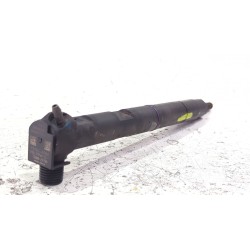 Recambio de inyector para kia cee´d (jd) 1.4 crdi 90 referencia OEM IAM 338002A780  