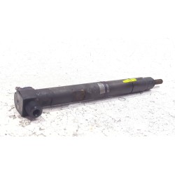 Recambio de inyector para kia cee´d (jd) 1.4 crdi 90 referencia OEM IAM 338002A780  