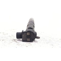 Recambio de inyector para kia cee´d (jd) 1.4 crdi 90 referencia OEM IAM 338002A780  