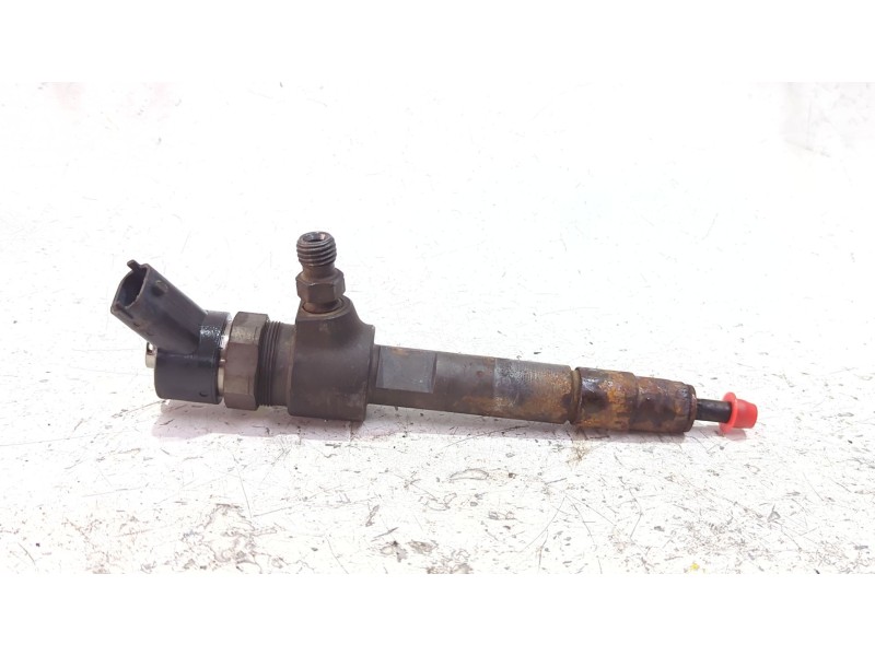 Recambio de inyector para opel vectra c (z02) 1.9 cdti (f69) referencia OEM IAM 0445110165  