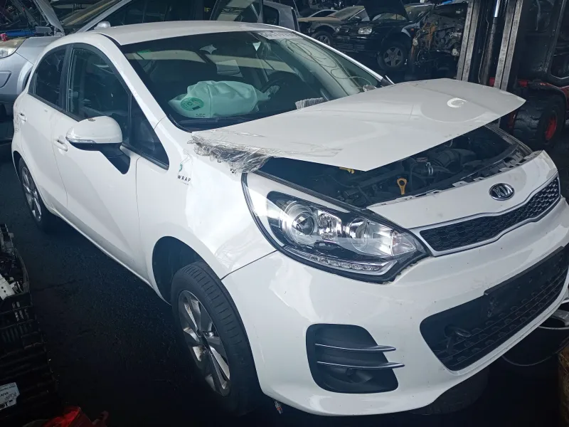 kia rio iii (ub) del año 2015