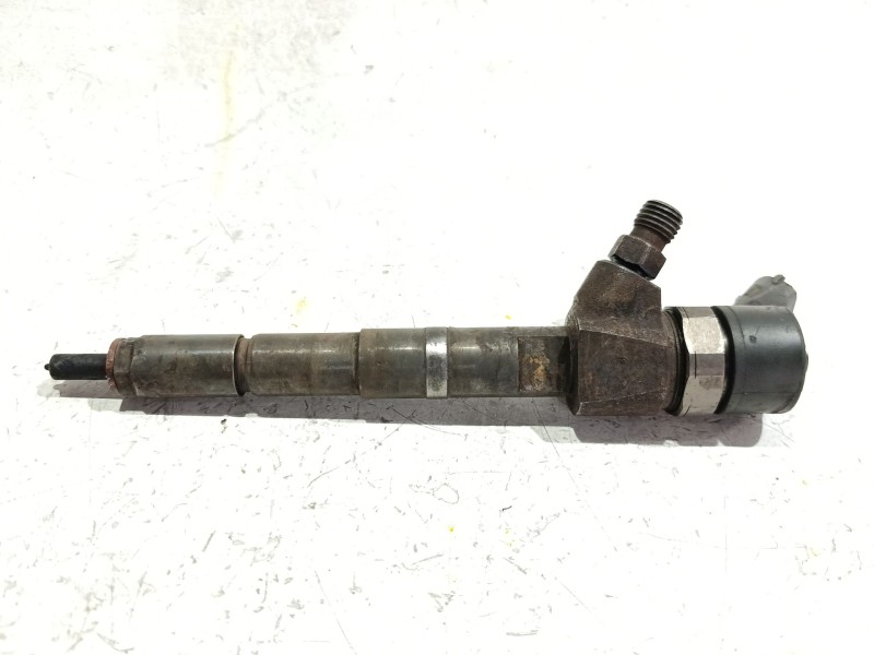 Recambio de inyector para fiat stilo (192_) 1.9 jtd referencia OEM IAM 0445110111  