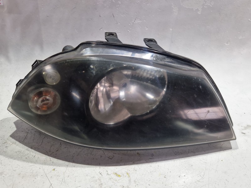 Recambio de faro delantero derecho para seat ibiza iii (6l1) 1.9 sdi referencia OEM IAM 6L1941752M  