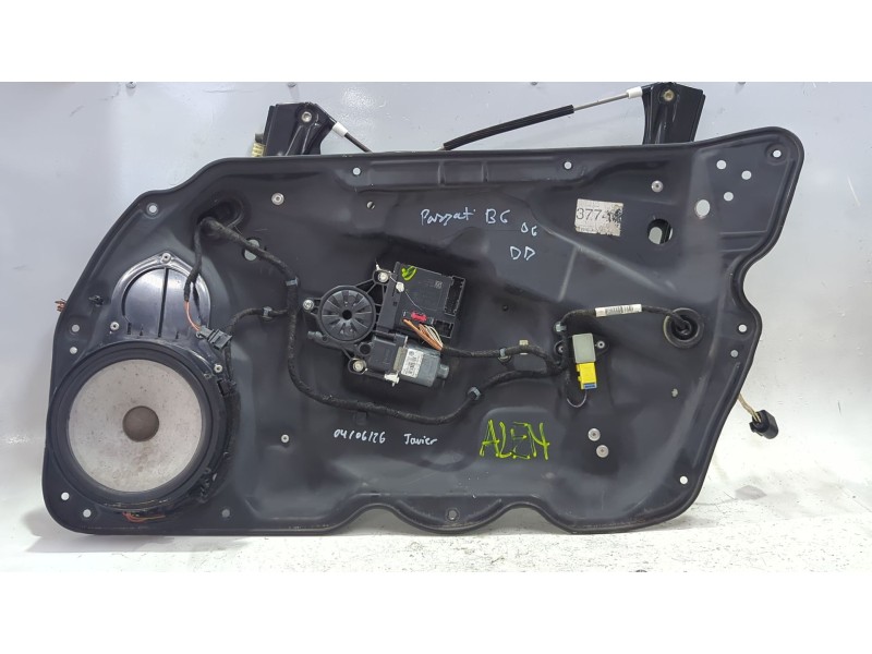 Recambio de elevalunas delantero derecho para volkswagen passat b6 (3c2) 2.0 tdi 16v referencia OEM IAM 980852308  