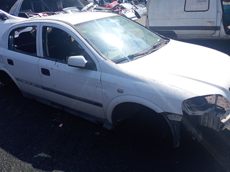 opel astra g hatchback (t98) del año 2000