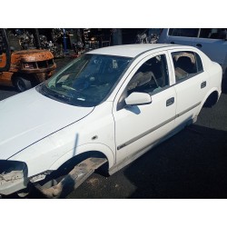 opel astra g hatchback (t98) del año 2000