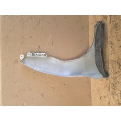 Recambio de aleta delantera izquierda para hyundai i40 1.6 referencia OEM IAM   