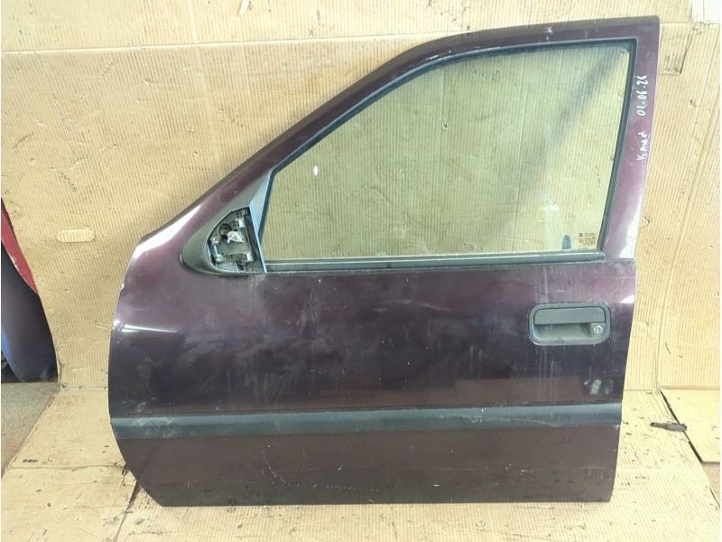 Recambio de puerta delantera izquierda para opel vectra b (j96) 2.0 dti 16v (f19) referencia OEM IAM   