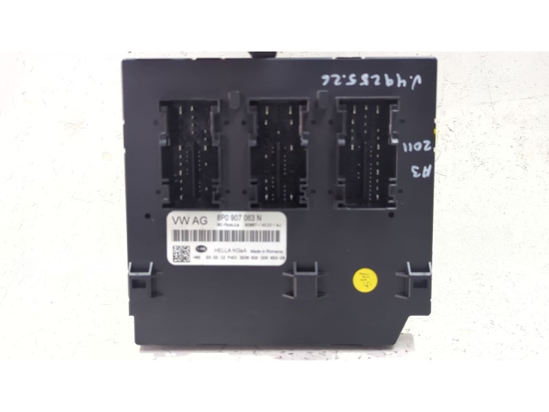Recambio de caja reles / fusibles para audi a3 sportback (8pa) 2.0 tdi 16v referencia OEM IAM 8P0907063N  