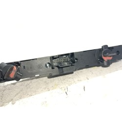 Recambio de boton emergencia para opel zafira / zafira family b (a05) 1.9 cdti (m75) referencia OEM IAM 03758075  
