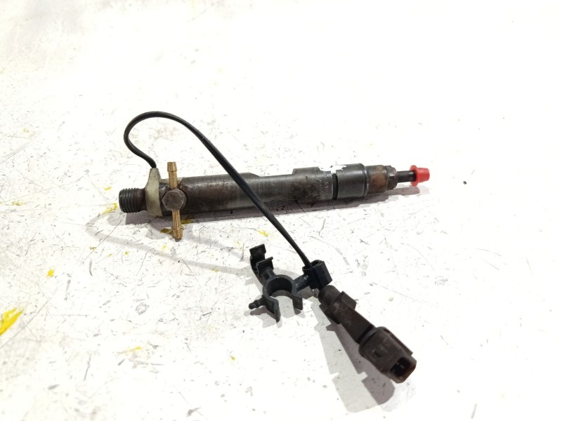 Recambio de inyector para volkswagen golf iv berlina (1j1)(1997) 1.9 tdi referencia OEM IAM 036130201F  