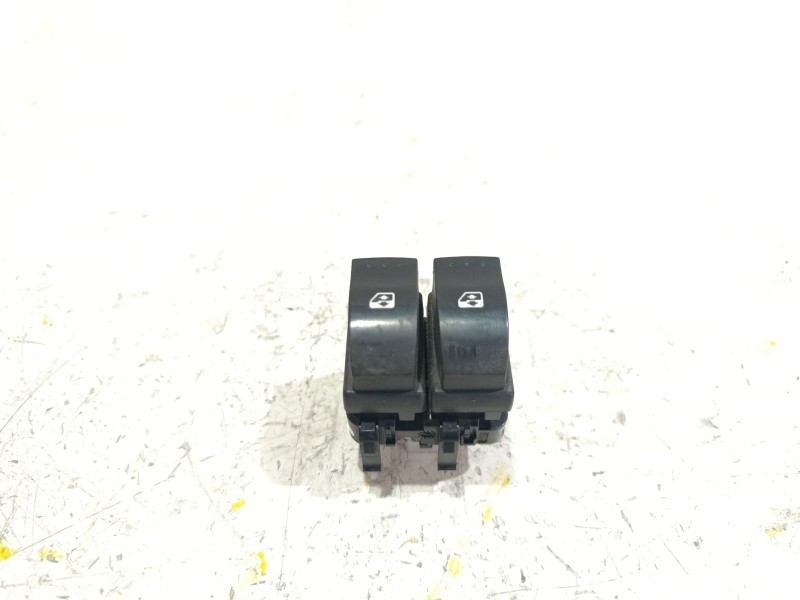 Recambio de mando elevalunas delantero izquierdo para renault laguna ii (bg0)(2001) 1.9 dci referencia OEM IAM 315042B  