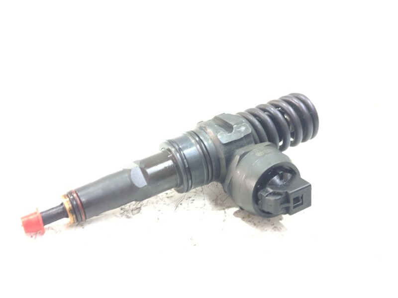 Recambio de inyector para volkswagen passat b5.5 (3b3) 1.9 tdi 4motion referencia OEM IAM 038130073BA  