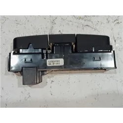 Recambio de interruptor luces emergencia para opel insignia sedán 2.0 cdti referencia OEM IAM 13324594  