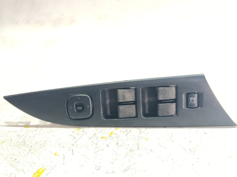 Recambio de mando elevalunas delantero izquierdo para mazda 3 (bl) 1.6 mzr cd (bl14) referencia OEM IAM 03123000BP4L  