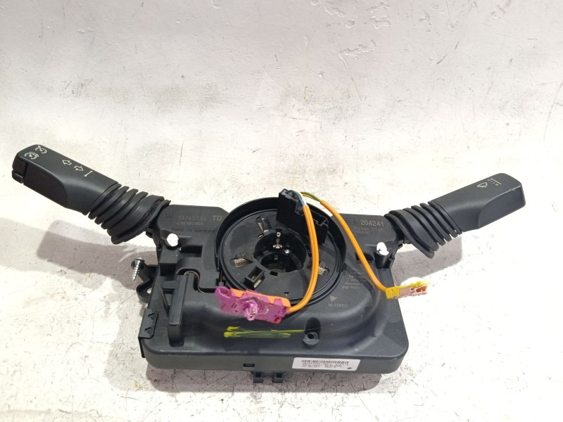 Recambio de mando multifuncion para opel zafira / zafira family b (a05) 1.9 cdti (m75) referencia OEM IAM 49238  