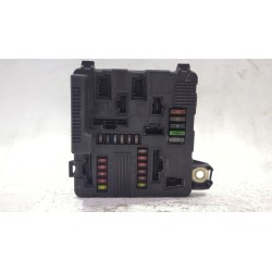 Recambio de caja reles / fusibles para renault megane ii sedán (lm0/1_) 1.9 dci (lm0g, lm1g, lm2c) referencia OEM IAM 8200306033