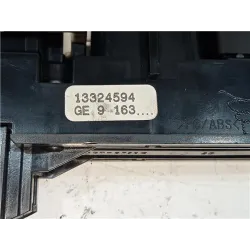 Recambio de interruptor luces emergencia para opel insignia sedán 2.0 cdti referencia OEM IAM 13324594  