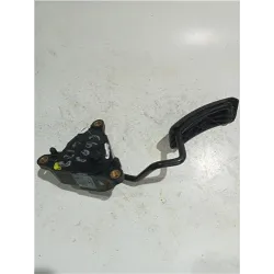 Recambio de potenciometro pedal gas para renault clio iii (2005) 1.1 75 cv referencia OEM IAM 8200297342A  