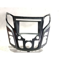 Recambio de embellecedor consola central para hyundai i40 i (vf) 1.7 crdi referencia OEM IAM U09C653810a  