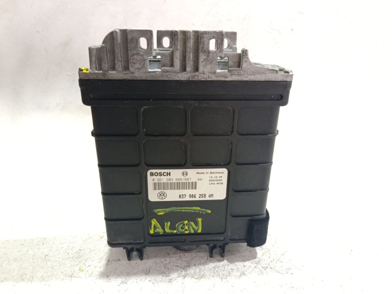 Recambio de centralita inyeccion para volkswagen passat b3/b4 (3a2, 35i) 2.0 referencia OEM IAM 0261203686  