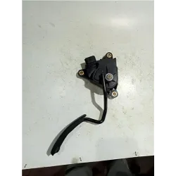 Recambio de potenciometro pedal gas para renault clio iii (2005) 1.1 75 cv referencia OEM IAM 8200297342A  