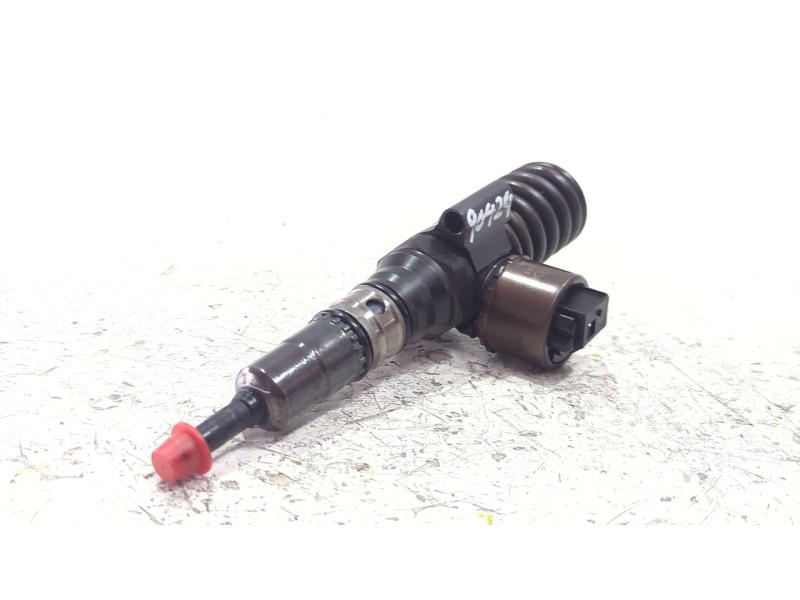 Recambio de inyector para audi a4 b7 (8ec) 2.0 tdi 16v referencia OEM IAM 03G130073G  