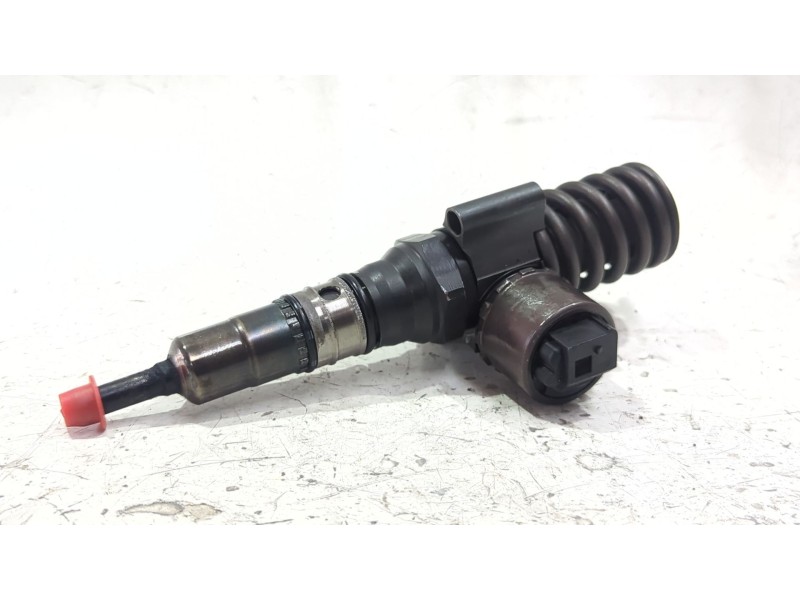 Recambio de inyector para audi a4 b7 (8ec) 2.0 tdi 16v referencia OEM IAM 03G130073G  