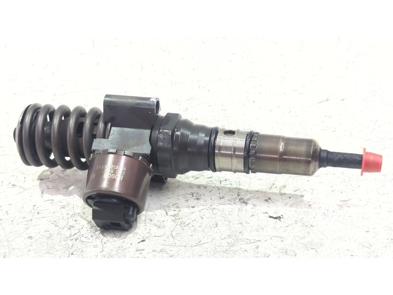 Recambio de inyector para audi a4 b7 (8ec) 2.0 tdi 16v referencia OEM IAM 03G130073G  