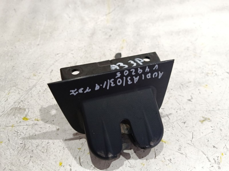 Recambio de cerradura porton para audi a3 (8p1) 1.9 tdi referencia OEM IAM 8P3827520A  