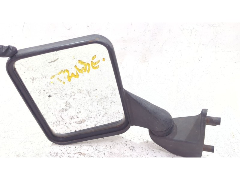 Recambio de retrovisor izquierdo para nissan trade furgón 2.0 d referencia OEM IAM E30239700  