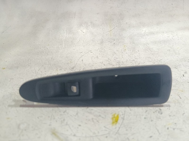 Recambio de mando elevalunas delantero izquierdo para citroën c4 i (lc_) 1.6 hdi referencia OEM IAM 9650912777  