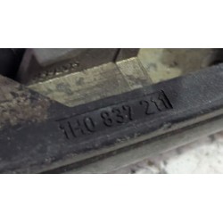 Recambio de maneta exterior trasera derecha para volkswagen golf iii (1h1) 1.9 tdi referencia OEM IAM 1H0837211  