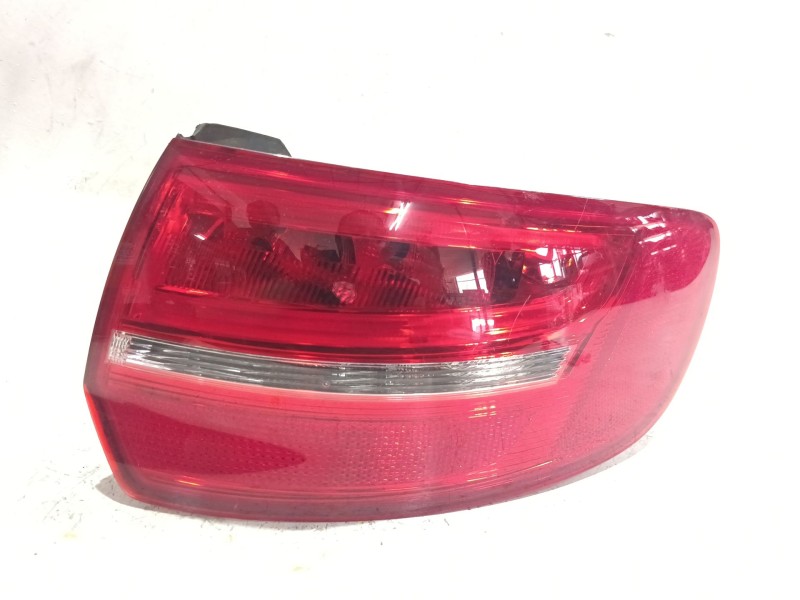 Recambio de piloto trasero derecho para audi a3 sportback (8pa) 2.0 tdi 16v referencia OEM IAM 8P4945090E  