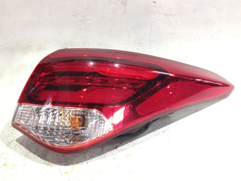 Recambio de piloto trasero derecho para hyundai i40 i (vf) 1.7 crdi referencia OEM IAM 924023Z6  
