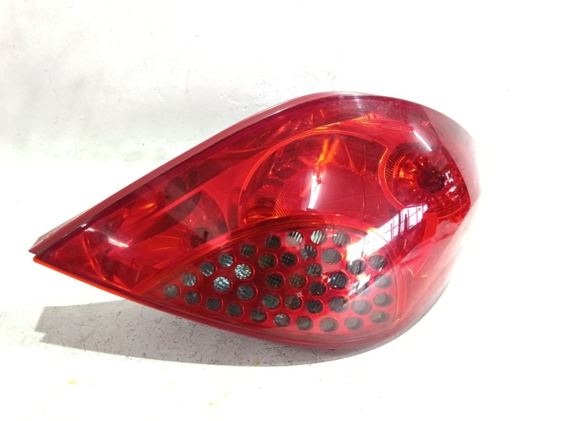 Recambio de piloto trasero derecho para peugeot 207/207+ (wa_, wc_) 1.6 hdi referencia OEM IAM 964998658002  